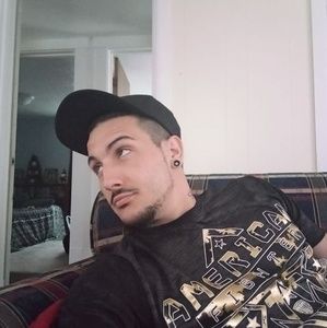 Meet your Posher, Travis